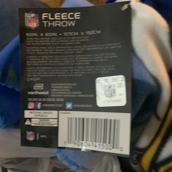 Adult Fleece Throw Blanket - Picture 7 of 7